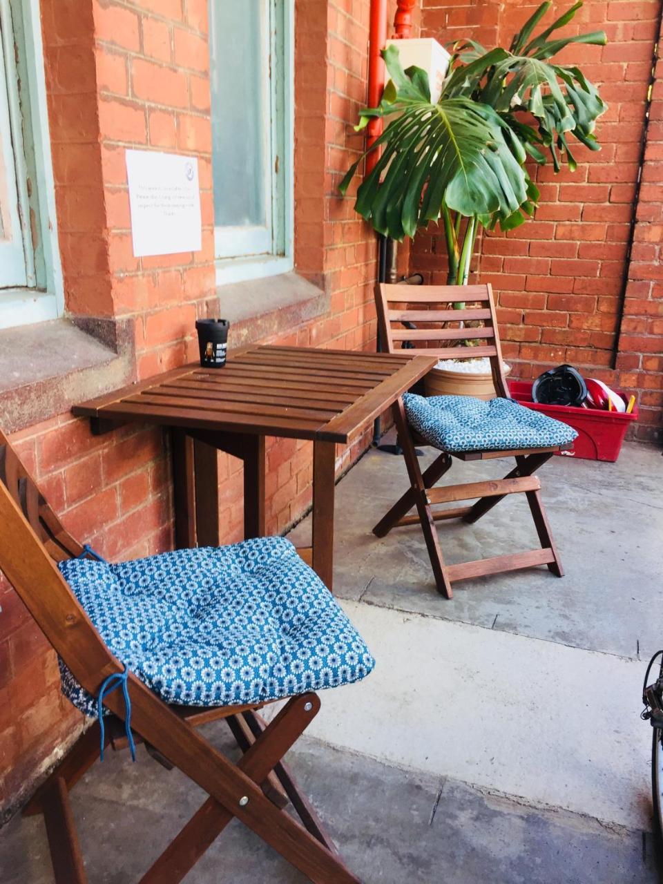 Landing Pads Brunswick Hostel Melbourne Exterior photo